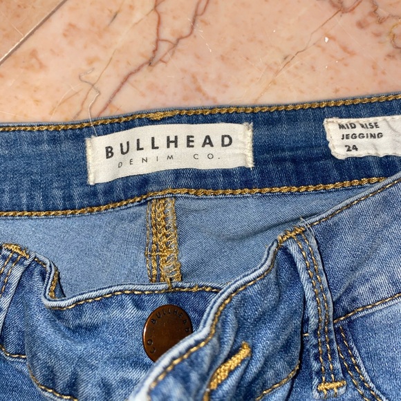Bullhead Brand Mid Rise Jegging - Picture 4 of 7